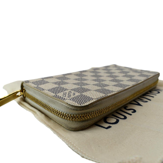 Zippy Louis Vuitton Damier Azur Key Cles Coin Wallet White Leather  ref.429246 - Joli Closet