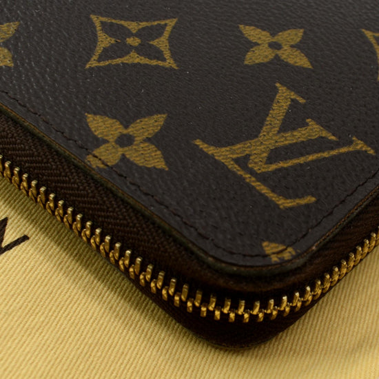 Shop Louis Vuitton Monogram Canvas Leather Long Wallet Long Wallets by  なにわのオカン