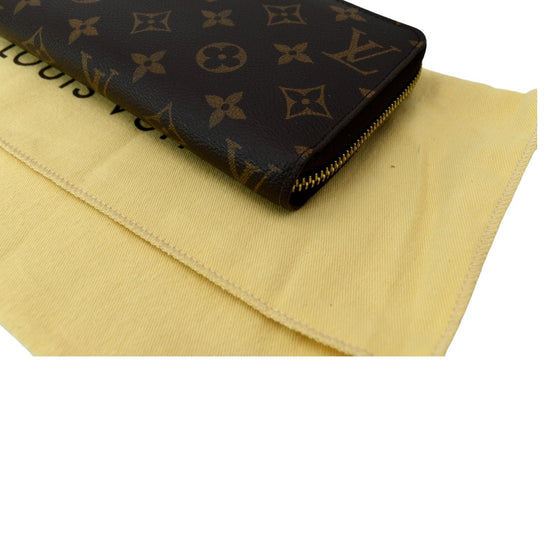 Shop Louis Vuitton ZIPPY WALLET 2023-24FW Monogram Unisex Canvas Leather  Long Wallet Logo by Allee55