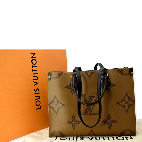 Louis Vuitton 2021/2023 pre-owned OnTheGo MM Tote Bag - Farfetch