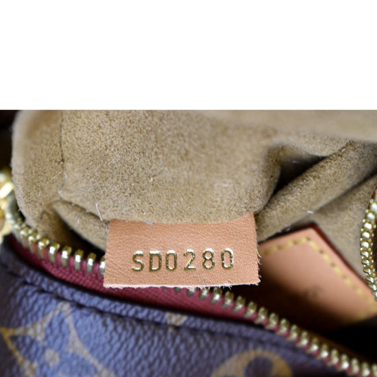 Boîte Chapeau Souple Monogram Canvas Crossbody Bag