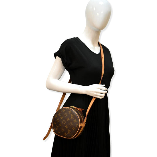 Boîte chapeau souple cloth crossbody bag Louis Vuitton Brown in Cloth -  34426106