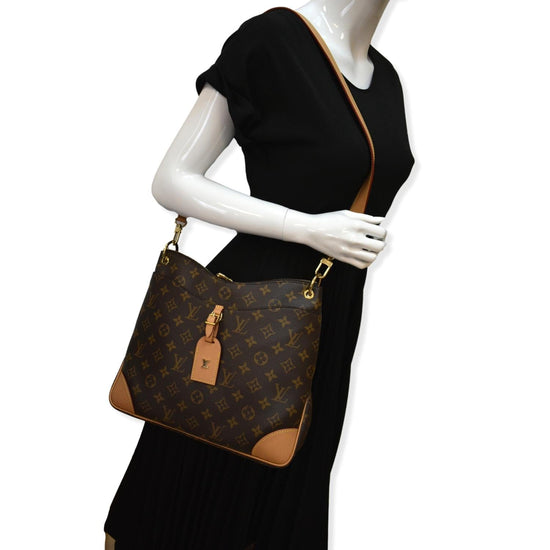 Louis Vuitton Pallas MM Monogram Canvas Shoulder Bag - DDH