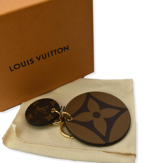 Louis Vuitton Monogram Reverse Key Holder and Bag Charm — BLOGGER ARMOIRE