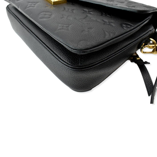 LOUIS VUITTON Empreinte Pochette Metis Noir Black ❤ liked on Polyvore  featuring bags, handbags, shoulder bags, str…