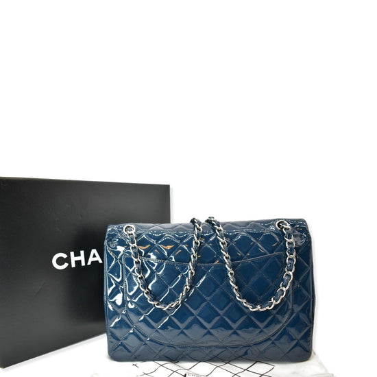 CHANEL Patent Quilted Maxi Double Flap Coral 1271197