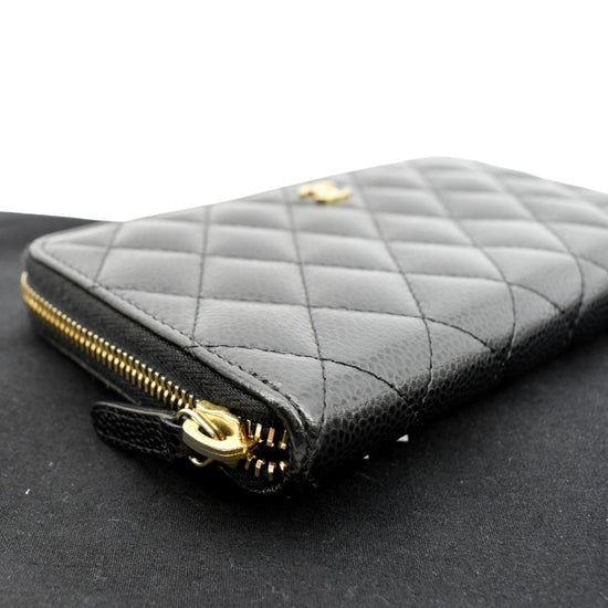 AUTHENTIC CHANEL VINTAGE ZIP-AROUND LARGE CAVIAR WALLET MADE IN ITALY  4125332