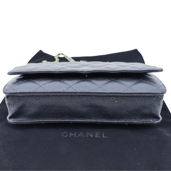 Wallet on chain leather clutch bag Chanel Black in Leather - 34307637