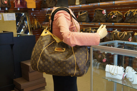 louis vuitton galliera sizes