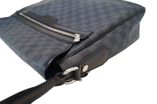 Louis Vuitton Damier Graphite Daniel GM Messenger Bag Black Grey Canvas –  THE-ECHELON