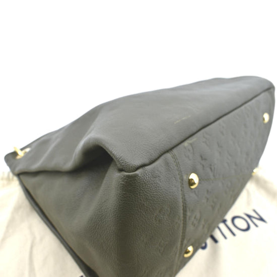 Artsy leather handbag Louis Vuitton Beige in Leather - 35092890