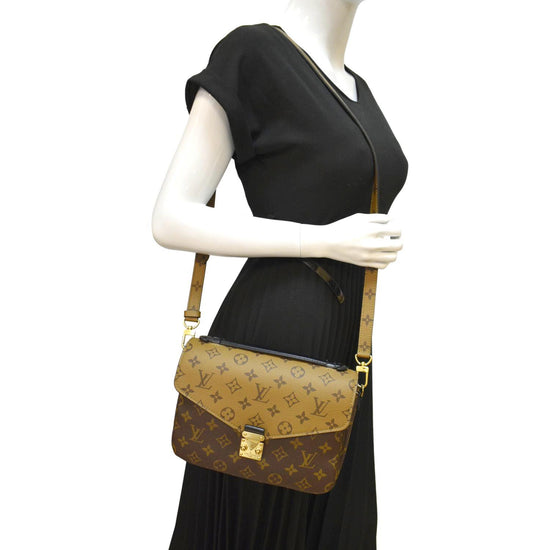  Louis Vuitton M44876 Monogram Reverse Canvas Pochette Metis  MM LOUIS VUITTON Crossbody Shoulder Bag [Parallel Import], Braun :  Clothing, Shoes & Jewelry