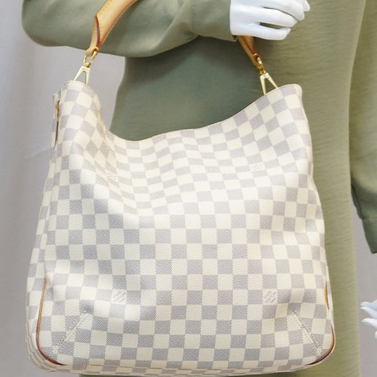 Lot - Louis Vuitton White Daumier Azur Soffi Bag