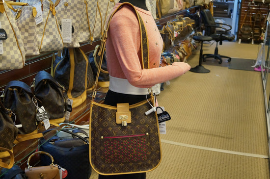 Louis Vuitton Limited Edition Fuchsia Monogram Perforated Musette Bag -  Yoogi's Closet