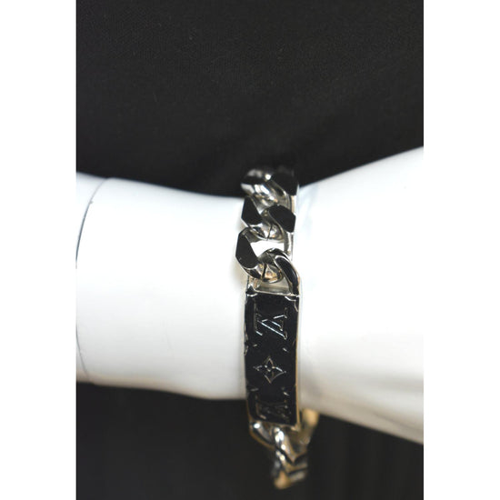 Shop Louis Vuitton Monogram Unisex Chain Silver Logo Bracelets