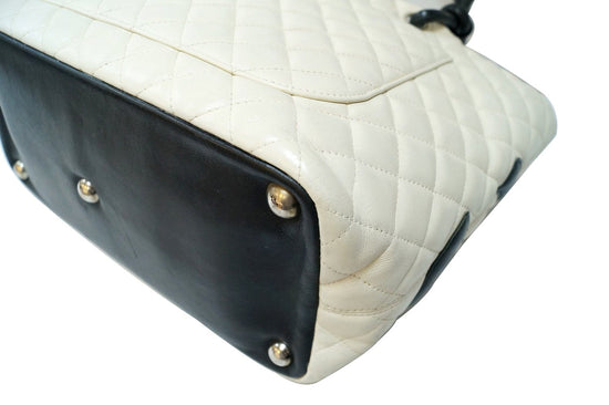 CHANEL White Quilted Leather Ligne Cambon Tote Bag