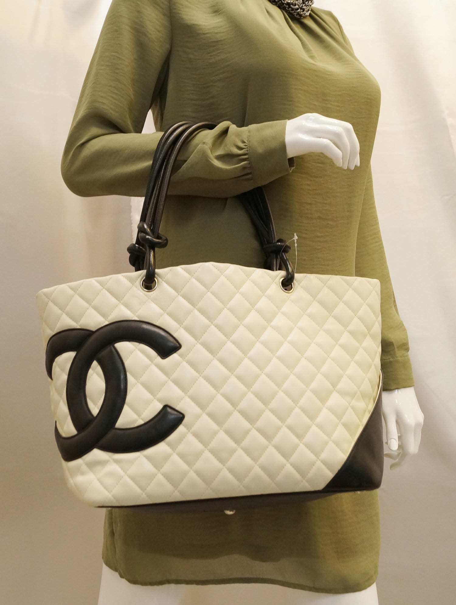White Quilted Chanel Handbag Paul Smith