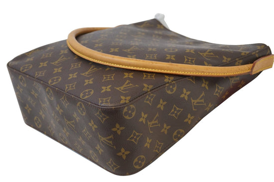 กระเป๋า Louis Vuitton Monogram Segur