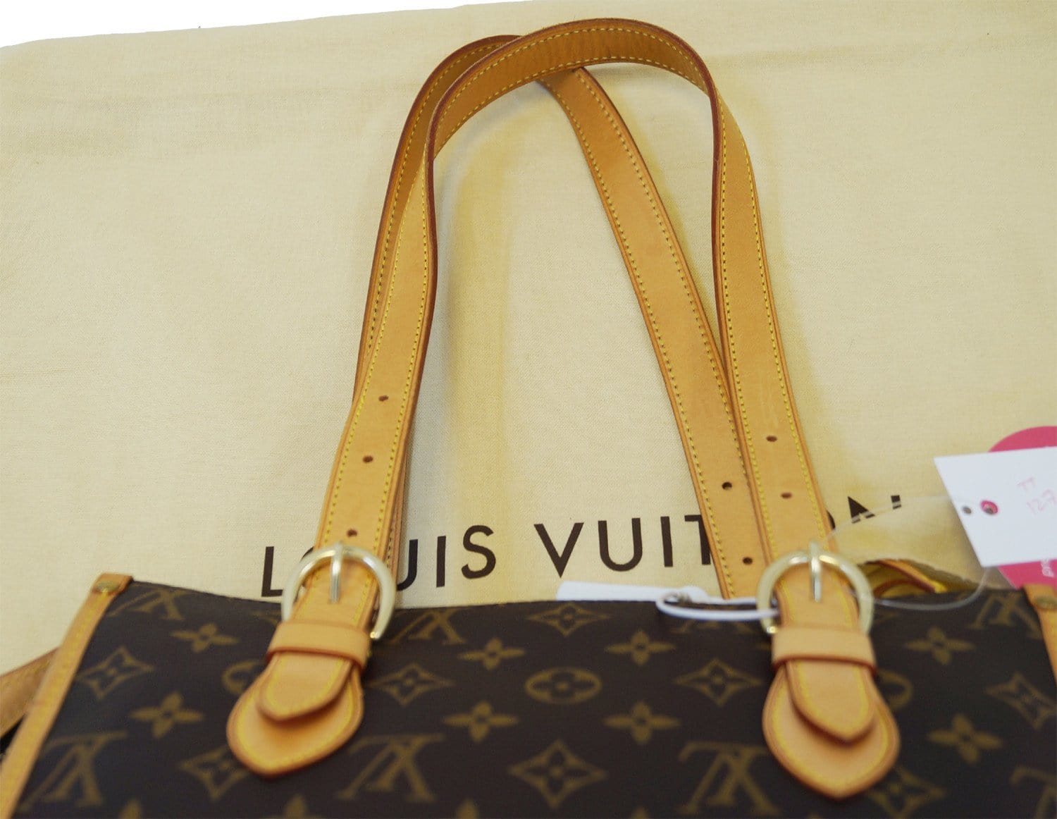 Louis Vuitton Pochette Mm Authentic for Sale in San Antonio, TX - OfferUp