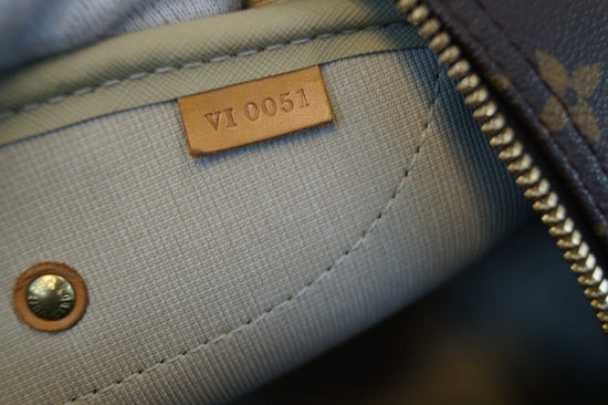 Louis Vuitton  Monogram Evasion bag – Canada Luxury