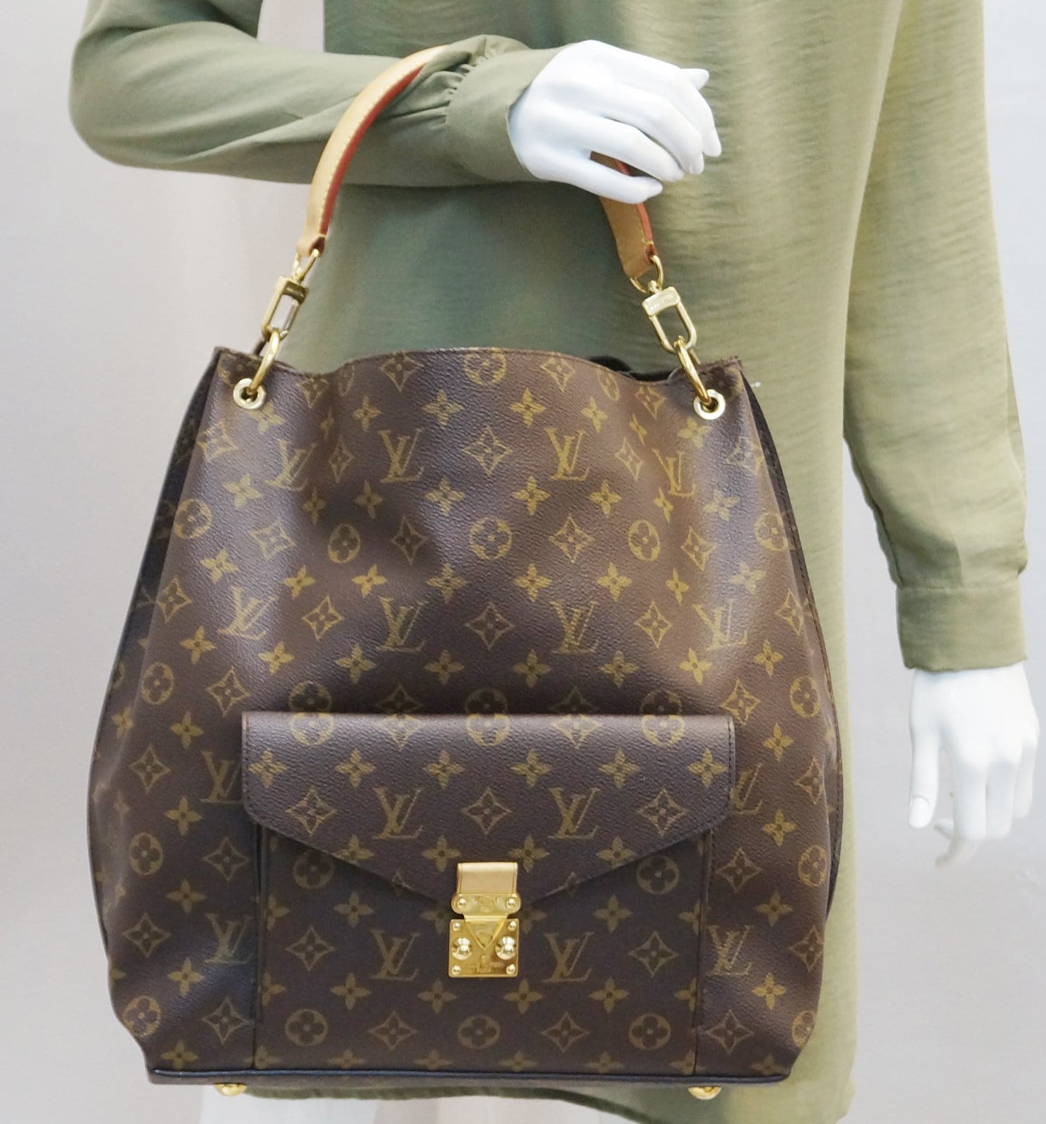 Louis Vuitton Metis Hobo Recalled