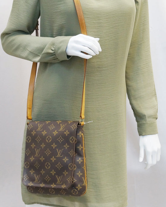 Louis Vuitton Monogram Canvas Mussette Salsa – LUDIC