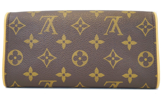 Louis Vuitton Pochette Twin PM Monogram Shoulder Bag - Farfetch