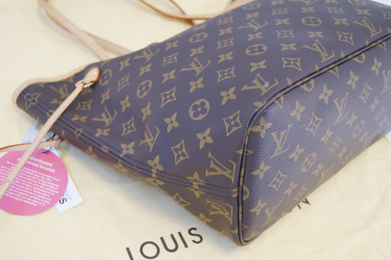 🧚🏻Louis Vuitton Neverfull MM w/ Pouch in Monogram 🧚🏻$1,150 usd