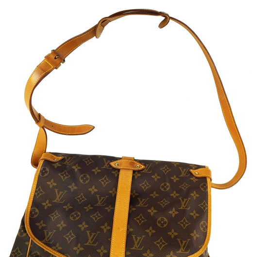 LOUIS VUITTON Monogram Saumur 35 Shoulder Bag M42254 LV Auth ro844