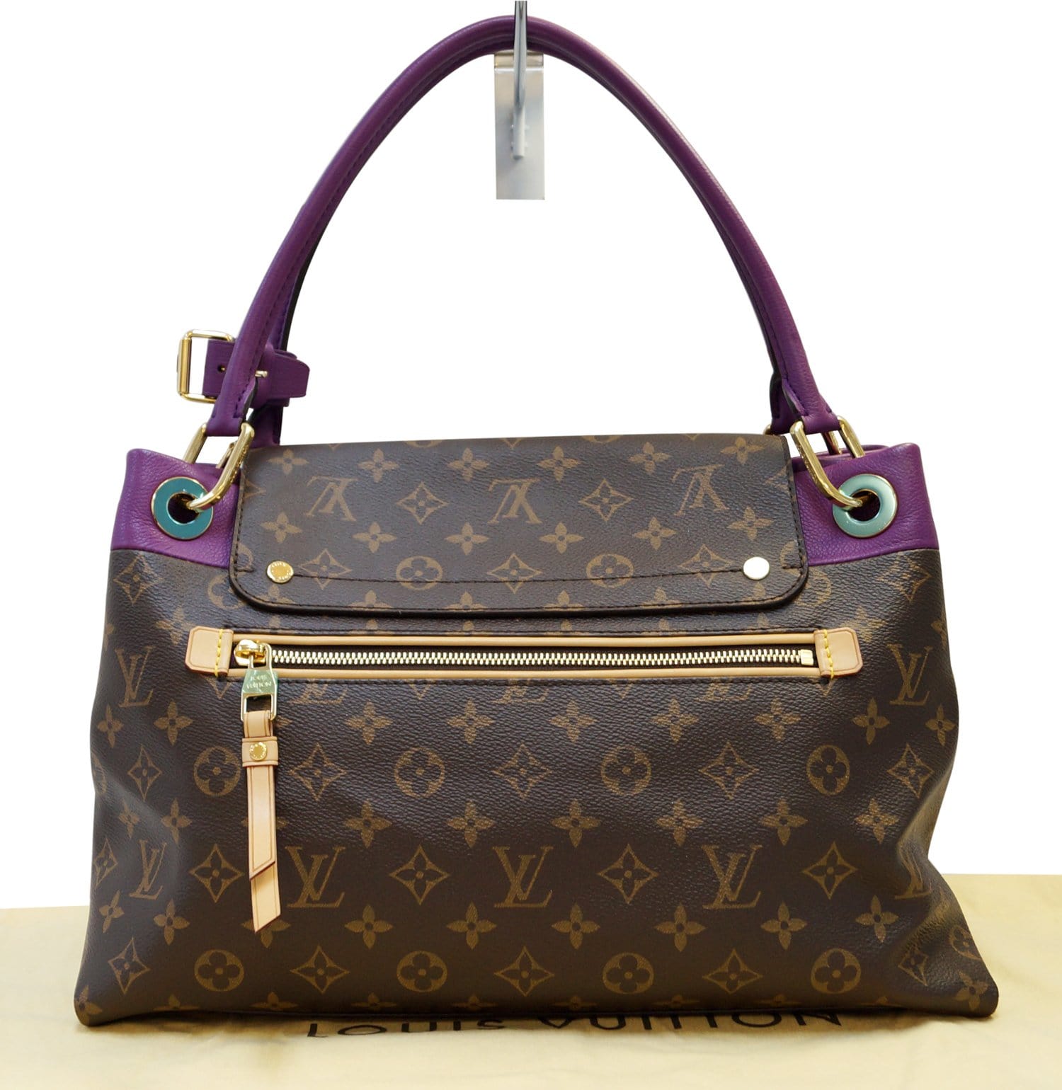 Louis Vuitton Olympe | IQS Executive