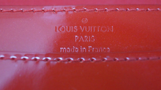 Louise patent leather crossbody bag Louis Vuitton Red in Patent leather -  25087165