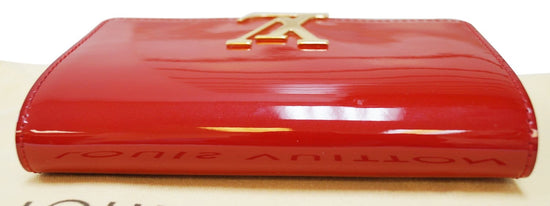 Louis Vuitton Louise PM Red Patent Leather Wallet On Chain – Tres Chic  Luxury