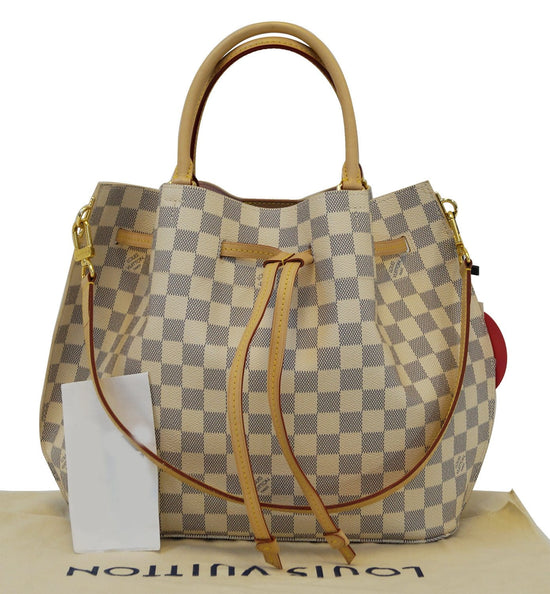 WHAT'S IN MY LOUIS VUITTON GIROLATA HANDBAG