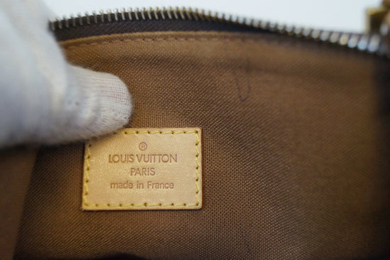 AUTHENTIC Louis Vuitton Monogram Bosphore Pochette PREOWNED (WBA977) – Jj's  Closet, LLC