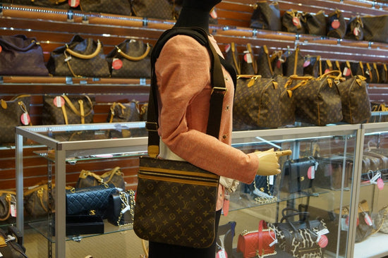 Brown Louis Vuitton Damier Ebene Pochette Bosphore Crossbody Bag – Designer  Revival