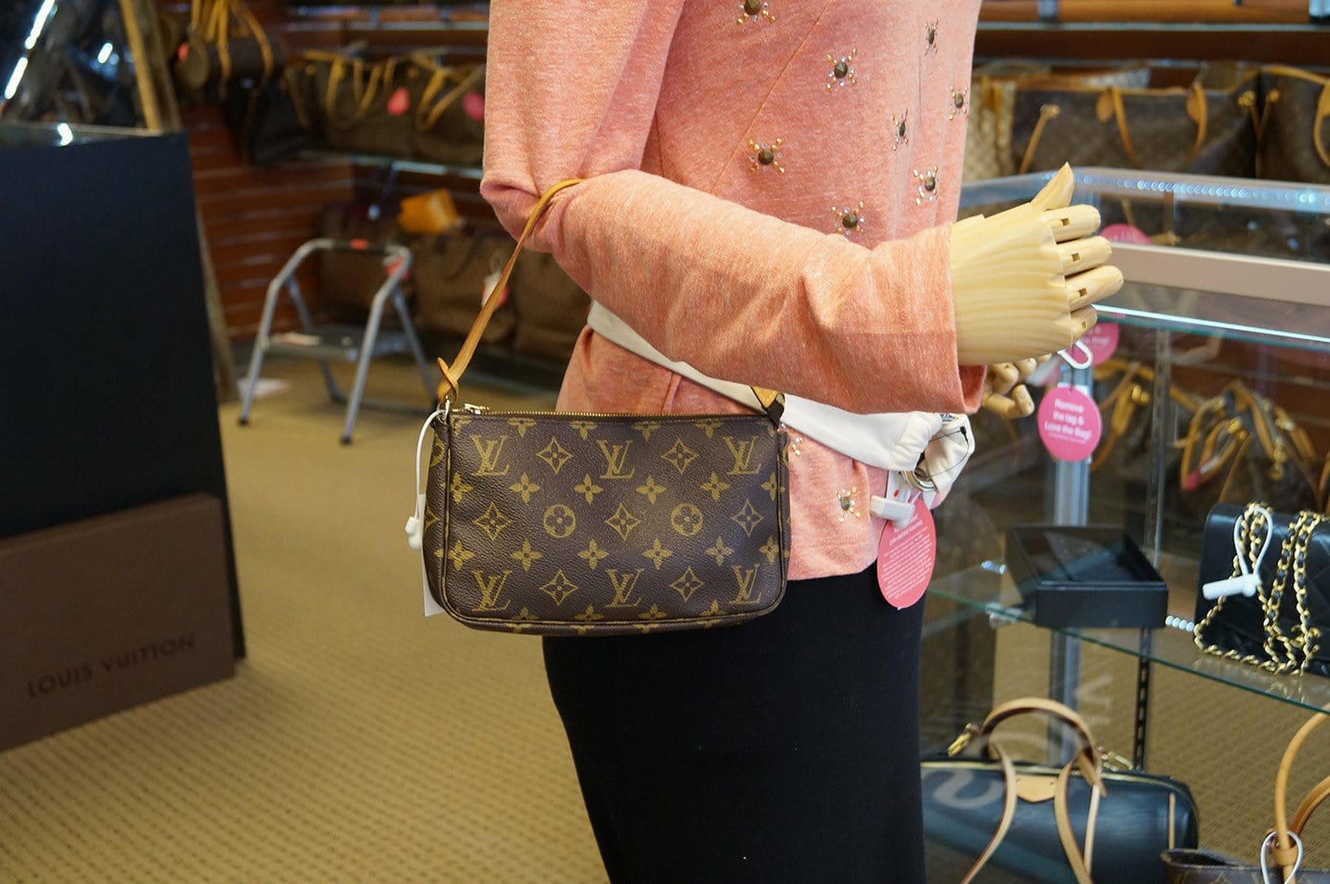 Louis Vuitton Monogram Canvas Cite Pochette Bag Louis Vuitton