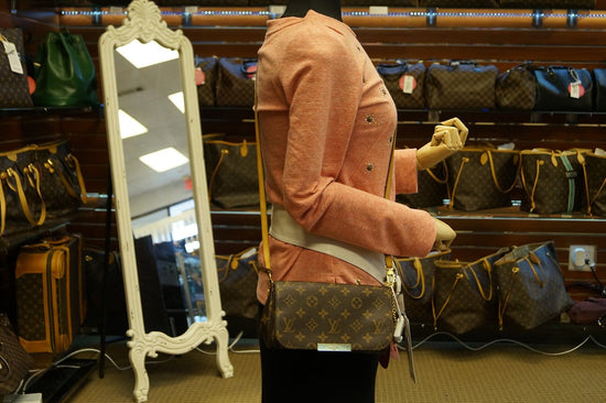 Louis Vuitton Favorite PM - made into a cross body * looped chain &  attached to leather strap