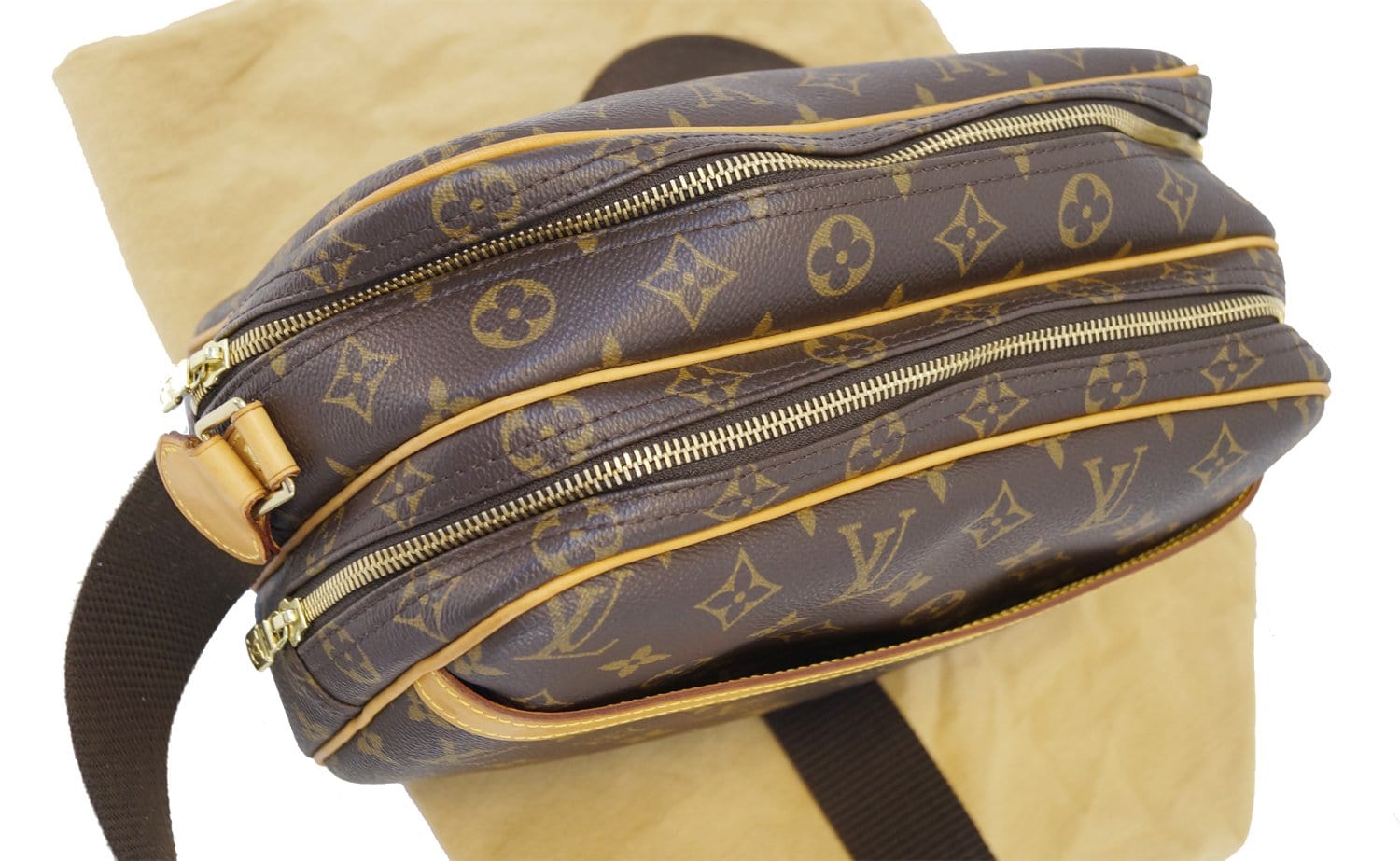 Louis Vuitton Magnetic Messenger Bag Monogram canvas at 1stDibs