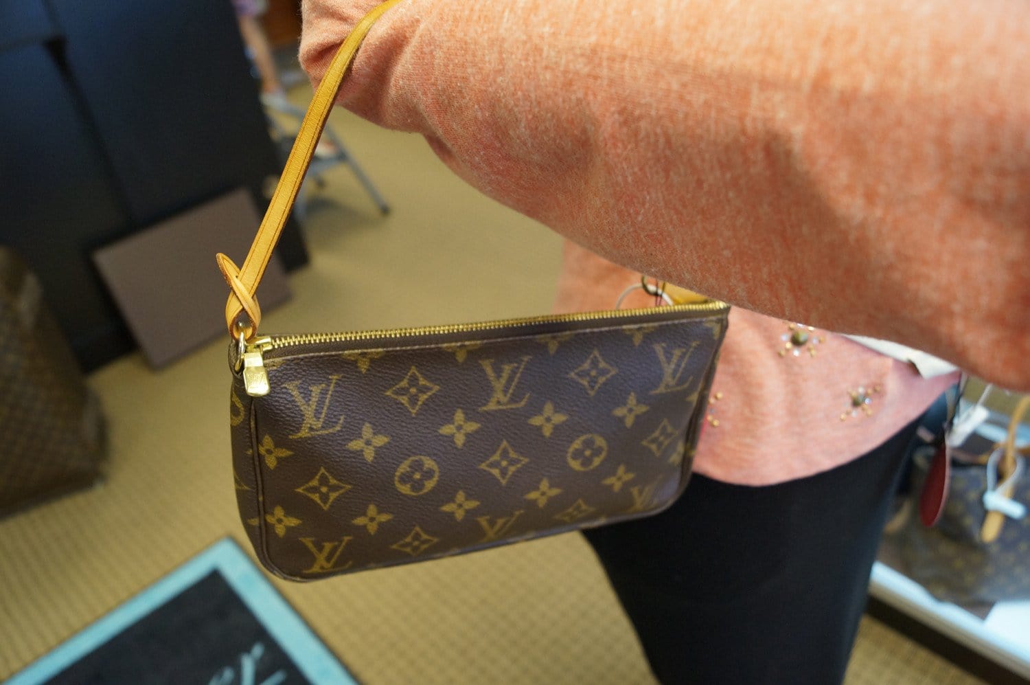 Louis Vuitton Partition Wristlet Clutch Monogram Canvas at 1stDibs