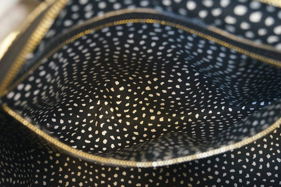 Louis Vuitton x Yayoi Kusama Monogram Infinity Dots Lockit Vertical MM –  LuxeDH