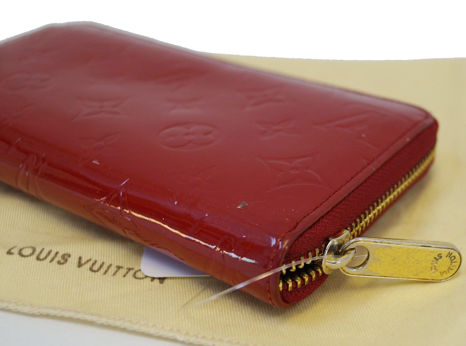 Authentic LOUIS VUITTON Red Monogram Vernis Zippy Compact Wallet TT134