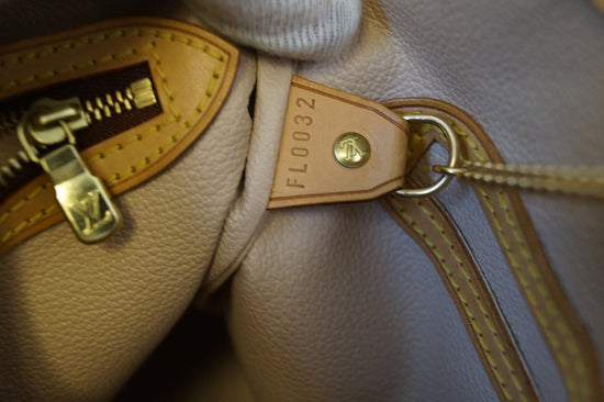 LOUIS VUITTON Bucket PM Monogram Canvas Shoulder Bag