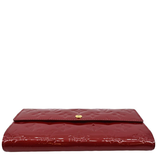 Louis Vuitton 2014 Monogram Vernis Sarah Wallet - Red Wallets