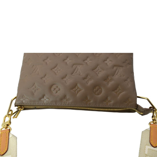lv coussin taupe