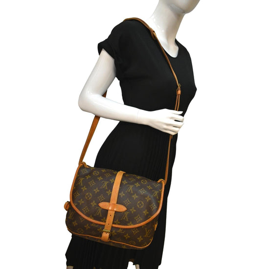 Louis Vuitton Monogram Saumur 30 - Brown Crossbody Bags, Handbags -  LOU800149