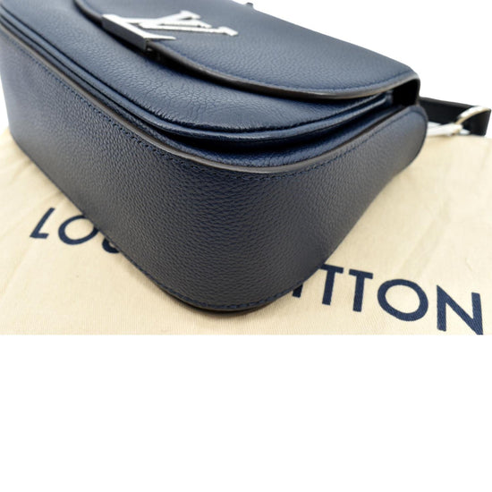 LOUIS VUITTON Grained Calfskin Vivienne NM Blue Marine 1290315