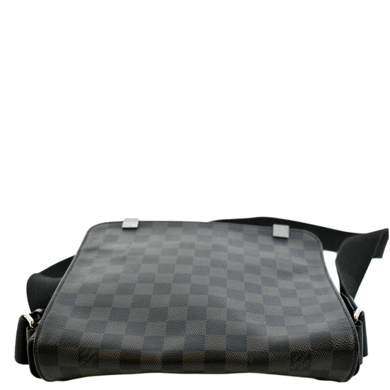 Louis Vuitton Messenger District Damier Graphite NM Black - US