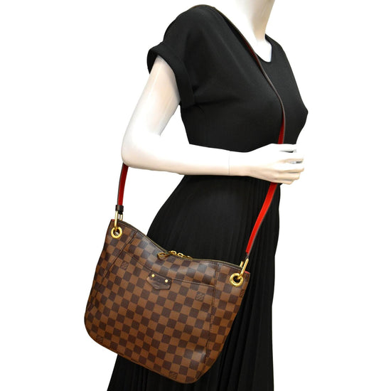 South bank leather crossbody bag Louis Vuitton Brown in Leather - 32151865