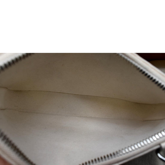 Louis Vuitton Easy Pouch on Strap Epi Leather - ShopStyle Shoulder Bags