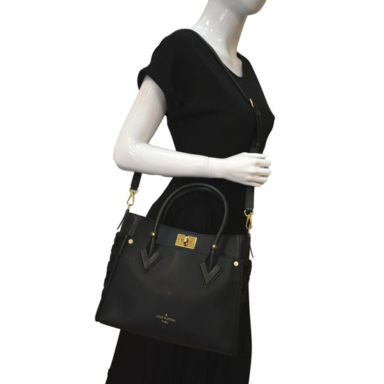 On my side leather handbag Louis Vuitton Black in Leather - 36434157